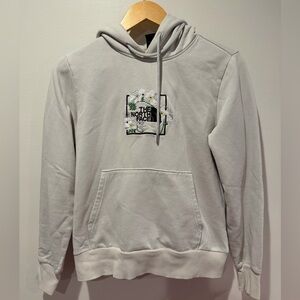 The North Face Embroidered Floral Logo Hoodie Small Cream Himalayan Bottle